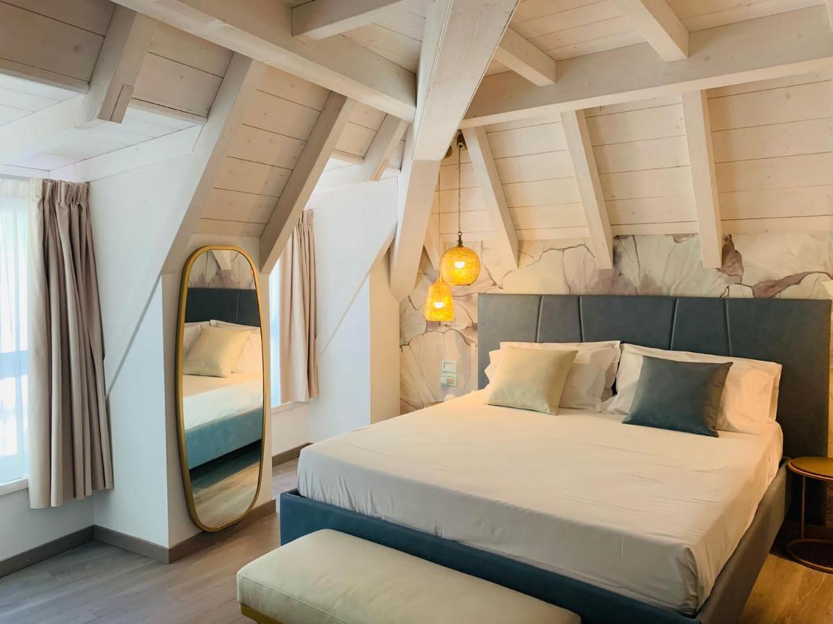 Luxury Suites Rocopom - Lake Front Malgrate Luaran gambar