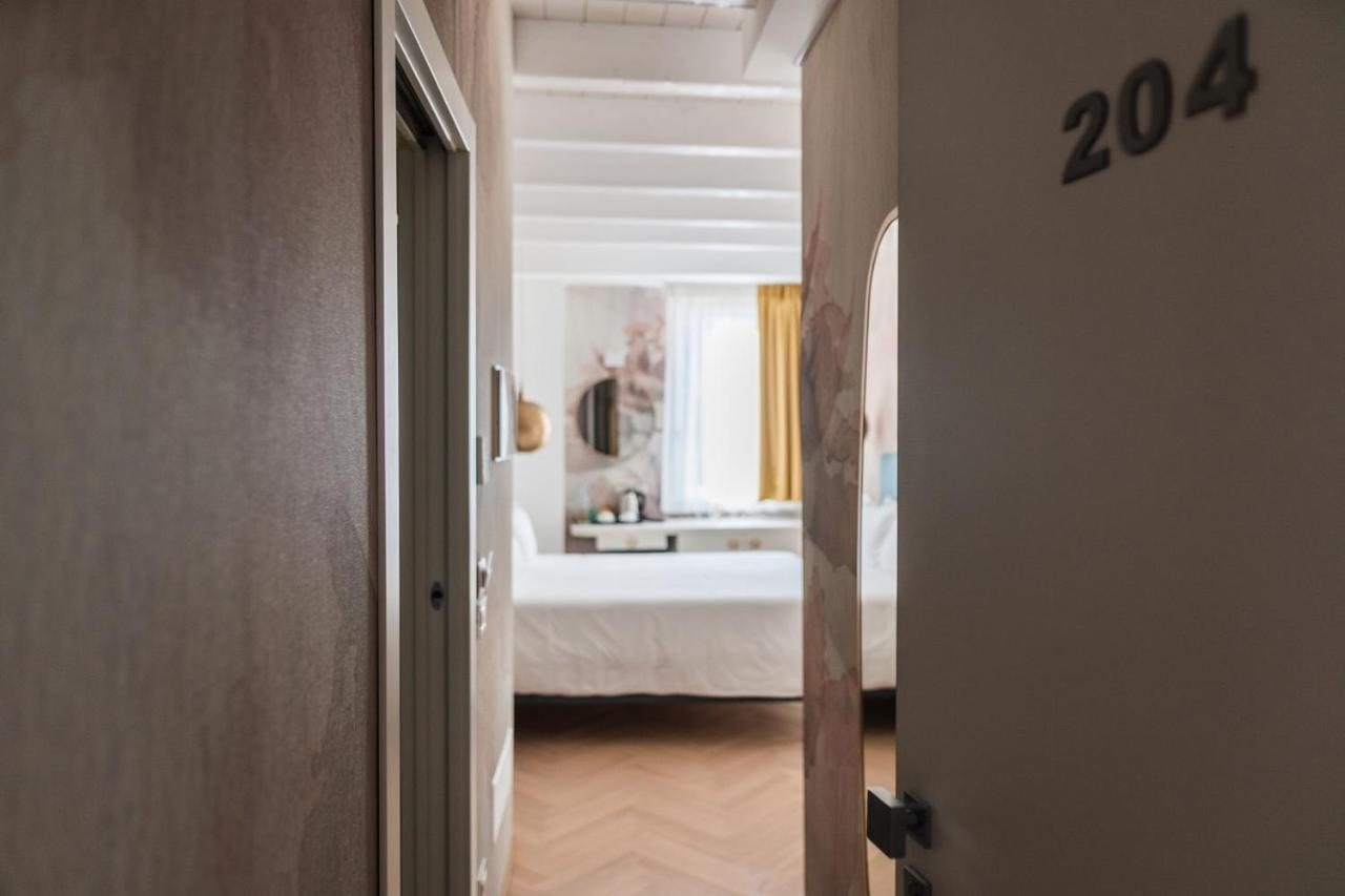 Luxury Suites Rocopom - Lake Front Malgrate Luaran gambar